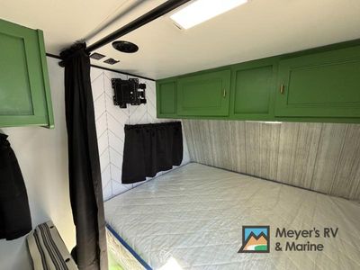 2019 Heartland Pioneer - Photo 11