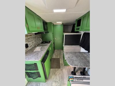 2019 Heartland Pioneer - Photo 13