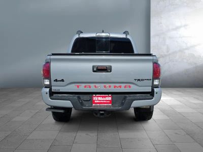 2017 Toyota Tacoma - Photo 5