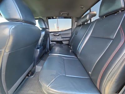 2017 Toyota Tacoma - Photo 18