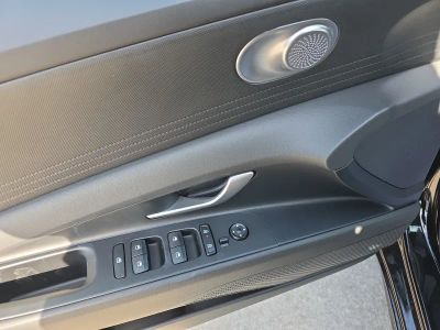 2026 Hyundai Elantra — photo 20 view