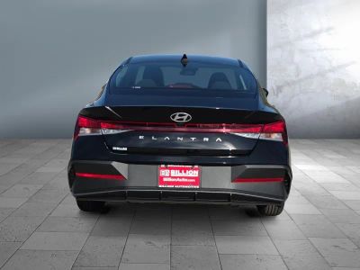 2026 Hyundai Elantra — detail view