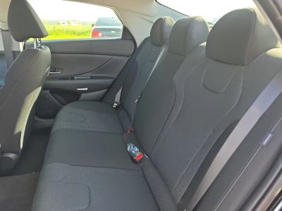 2026 Hyundai Elantra — photo 18 view