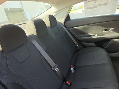 2026 Hyundai Elantra — photo 14 view