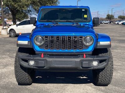 2024 Jeep Wrangler - Photo 2