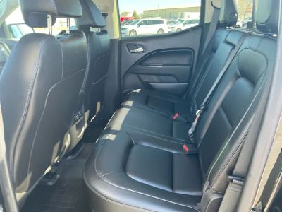 2019 Chevrolet Colorado — photo 18 view