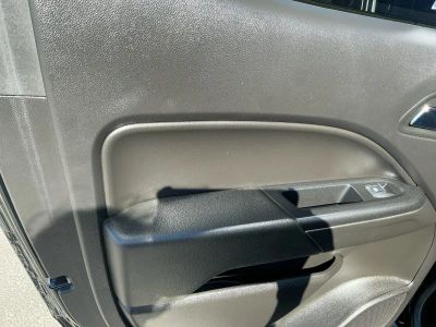 2019 Chevrolet Colorado — photo 17 view