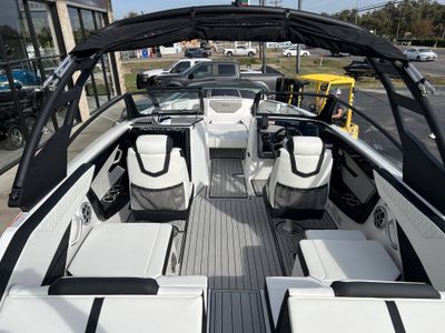 2025 Yamaha 222S - Photo 14