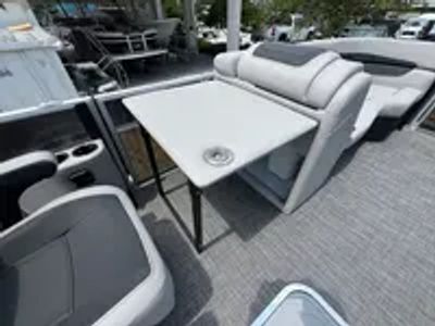 2025 Barletta Cabrio C22UC - Photo 12