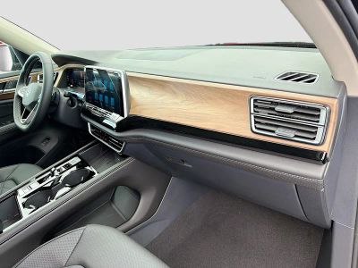 2026 Volkswagen Atlas — photo 24 view