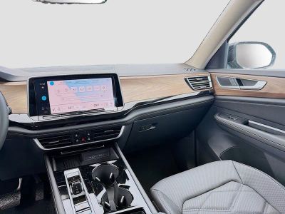 2026 Volkswagen Atlas — photo 18 view