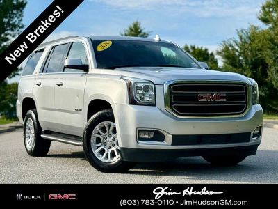 2020 GMC Yukon SLT in Quicksilver Metallic — front three-quarter view