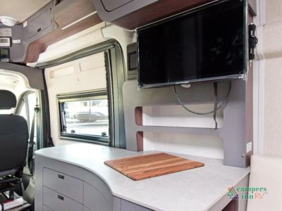 2027 Grand Design Lineage Series VP — photo 19 view