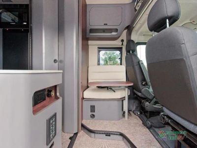 2027 Grand Design Lineage Series VP — photo 11 view