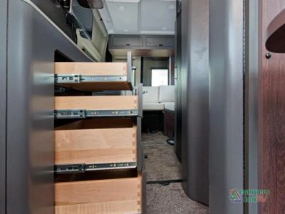 2027 Grand Design Lineage Series VP — photo 25 view