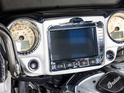 2018 Indian Motorcycle Roadmaster ABS Pearl White over Star Silver - Photo 17