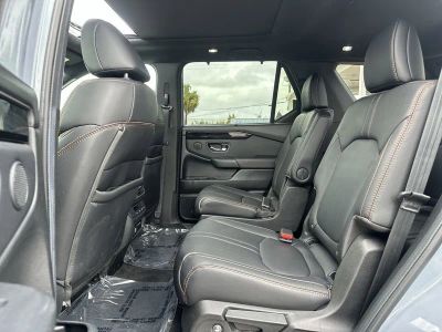 2025 Honda Pilot — photo 24 view