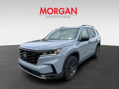 2025 Honda Pilot — interior view