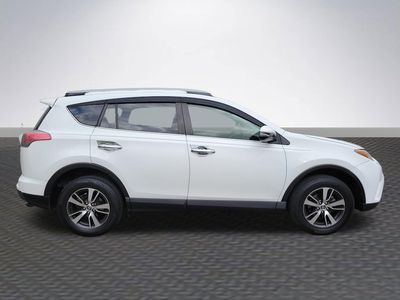 2018 Toyota RAV4 - Photo 4