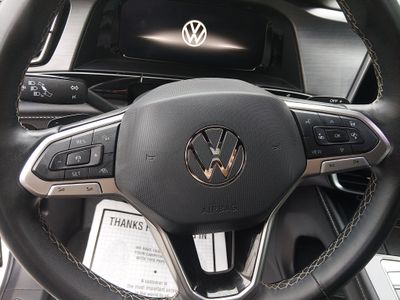 2024 Volkswagen Atlas Cross Sport — photo 12 view