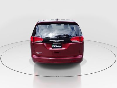 2023 Chrysler Voyager - Photo 6