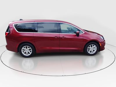 2023 Chrysler Voyager - Photo 8
