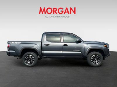 2022 Toyota Tacoma — photo 8 view