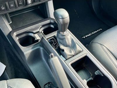 2022 Toyota Tacoma — photo 17 view