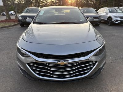 2025 Chevrolet Malibu - Photo 2