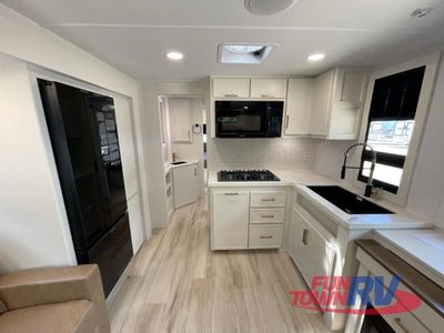 2026 Brinkley Model I - Photo 15