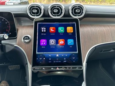 2025 Mercedes-Benz GLC - Photo 6