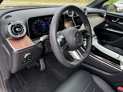 2025 Mercedes-Benz GLC - Photo 18