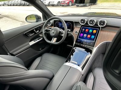 2025 Mercedes-Benz GLC - Photo 34
