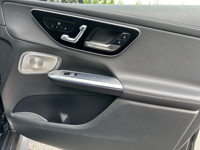 2025 Mercedes-Benz GLC - Photo 35