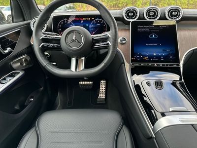 2025 Mercedes-Benz GLC - Photo 2