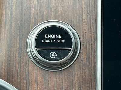 2025 Mercedes-Benz GLC - Photo 24