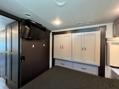 2024 Thor Motor Coach PALAZZO - Photo 19