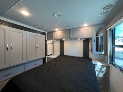 2024 Thor Motor Coach PALAZZO - Photo 18
