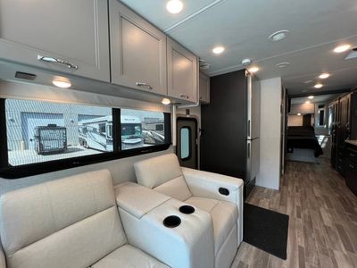 2024 Thor Motor Coach PALAZZO - Photo 14