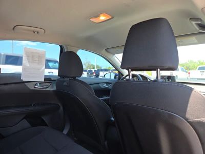 2021 Kia Forte — photo 12 view