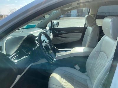 2023 Buick Enclave — photo 9 view