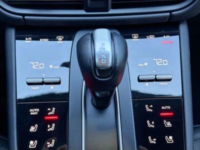 2023 Porsche Macan — photo 34 view