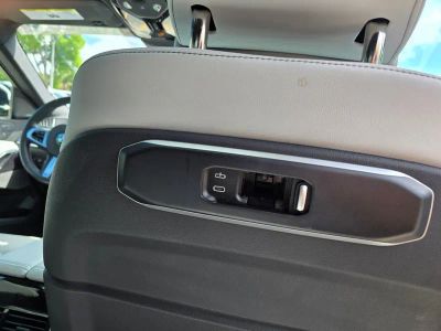 2026 BMW X6 — photo 34 view