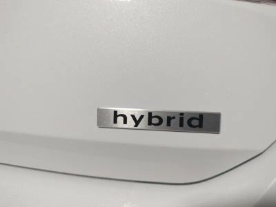 2025 Hyundai Elantra Hybrid - Photo 9