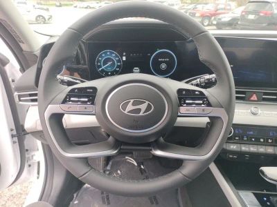 2025 Hyundai Elantra Hybrid - Photo 13