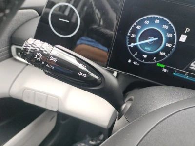 2025 Hyundai Elantra Hybrid - Photo 16