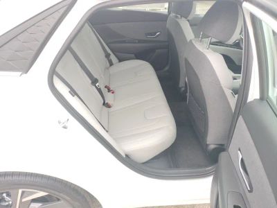 2025 Hyundai Elantra Hybrid - Photo 41