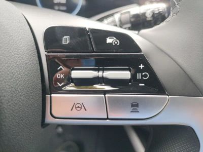 2025 Hyundai Elantra Hybrid - Photo 15