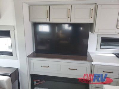 2026 Brinkley Model Z - Photo 30