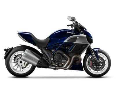 2014 Ducati Diavel — front three-quarter view